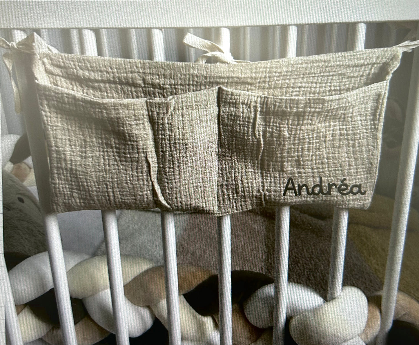 Organisateur de lit bébé