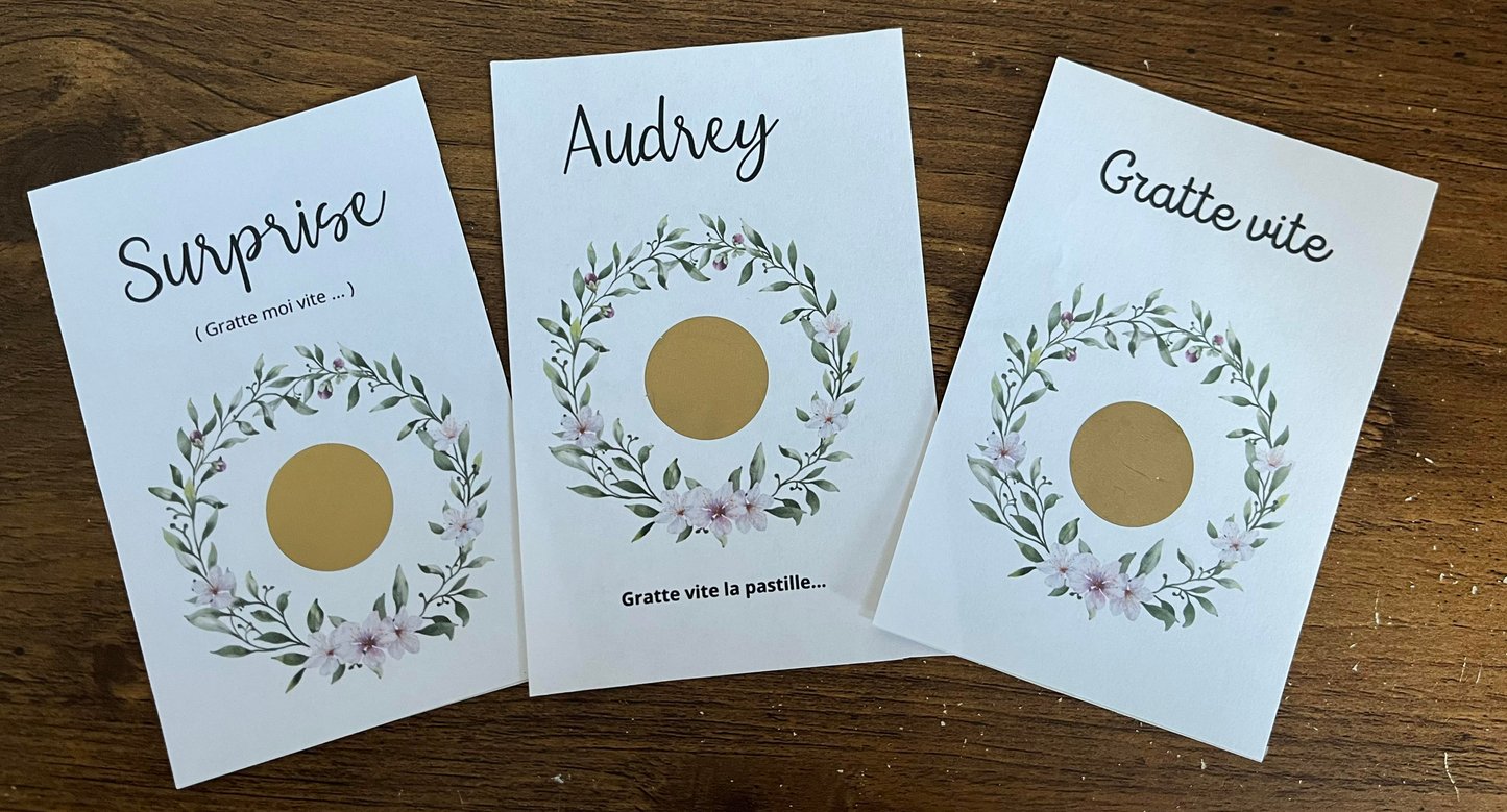 Carte à gratter personnalisé pour une annonce ou une demande particulière