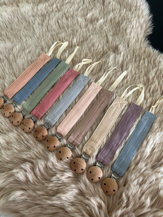 Attache tétine