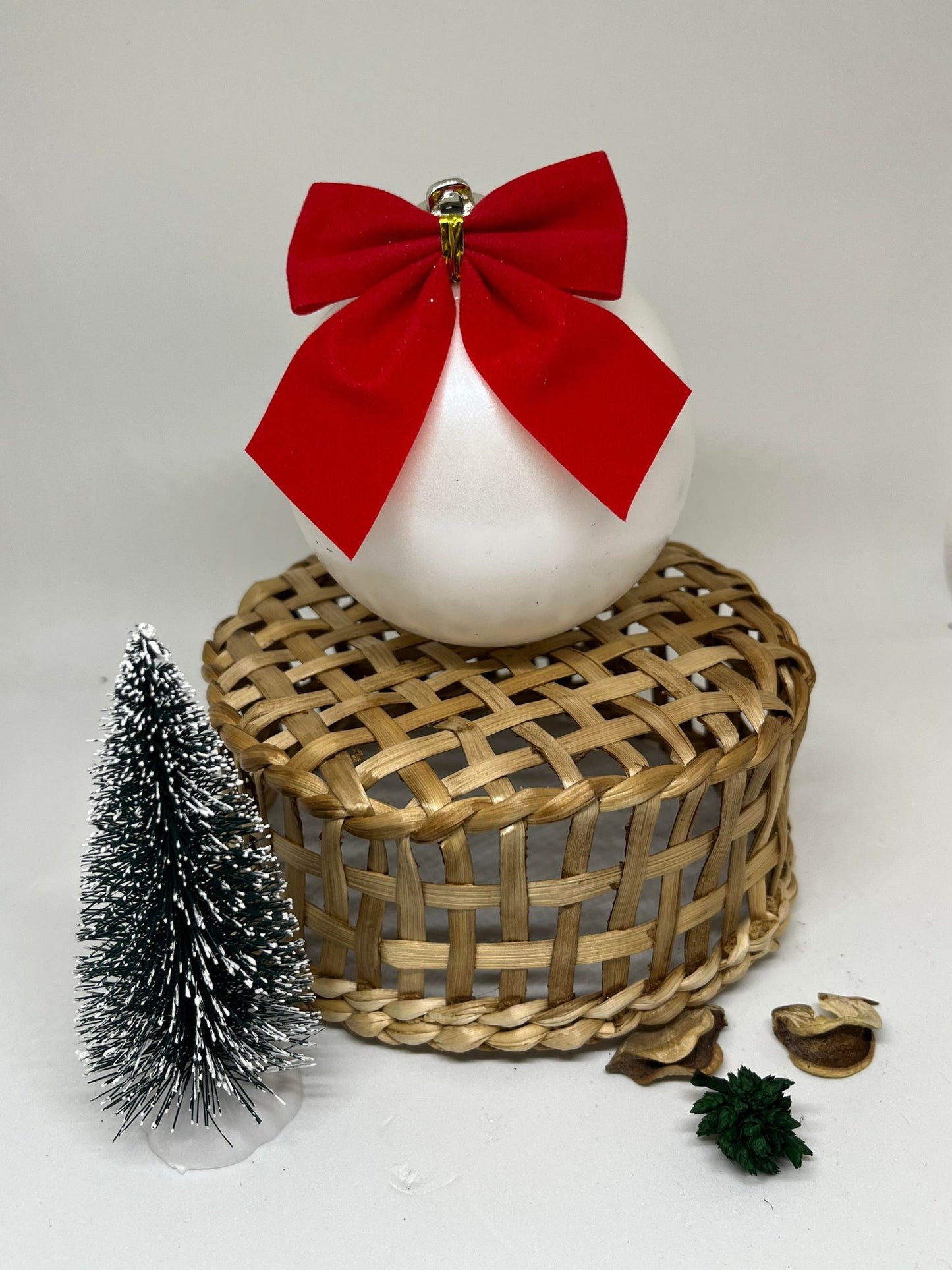 Boule de Noël blanche