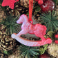 Ornement de Noël " Cheval a bascule "